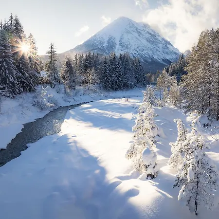 Waldblick By Alpenglueck Daire Leutasch